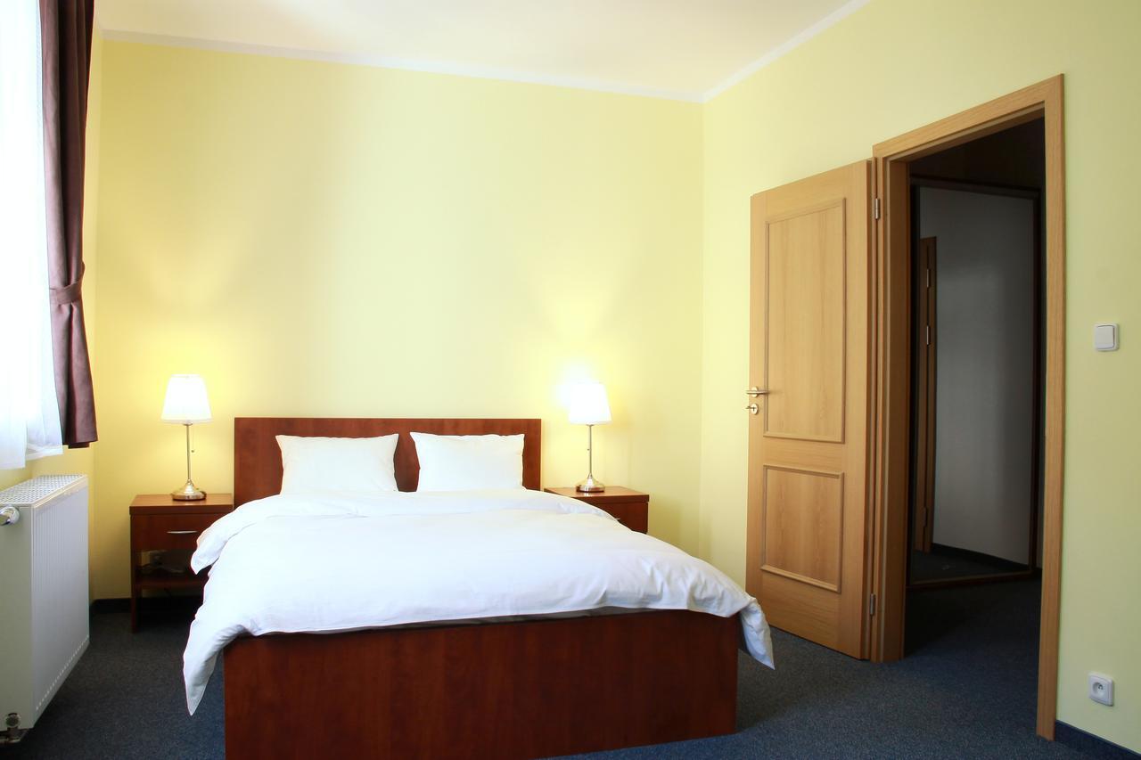 Hotel Vera Jachymov Ngoại thất bức ảnh